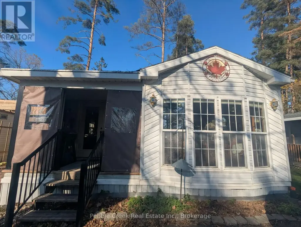 E8 Hickory - 77794 Orchard Line, Central Huron (Goderich)